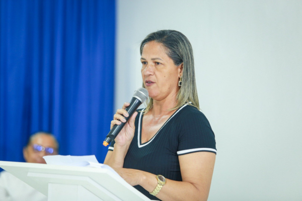 Professora Corrinha Alencar.png